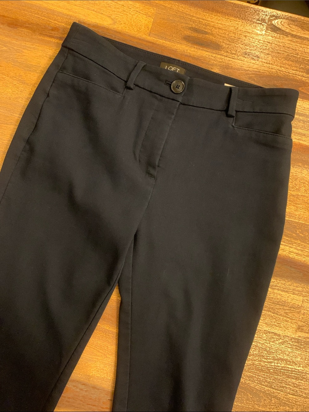 LOFT “The Skinny” dark navy pants. Size 2P